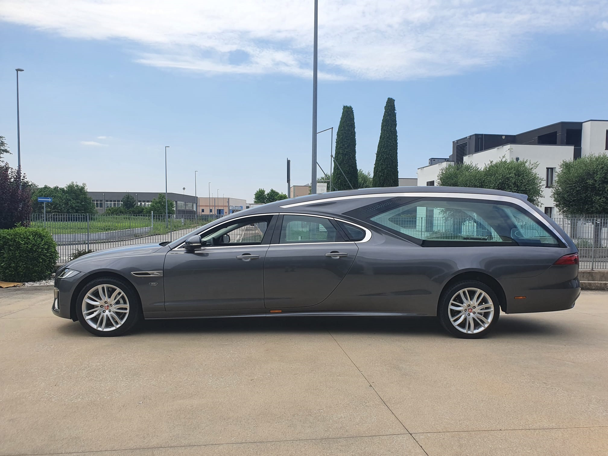 Autofunebre ZENIT meccanica Jaguar XF