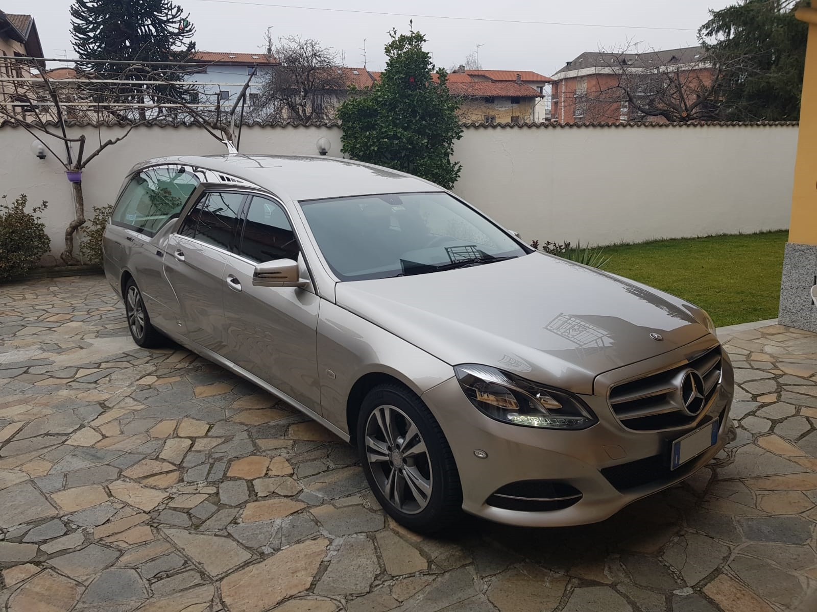 Autofunebre usato Mercedes-Benz serire W212